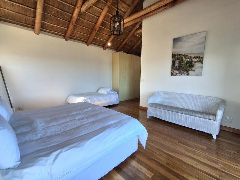6 Bedroom Property for Sale in Duyker Eiland Western Cape